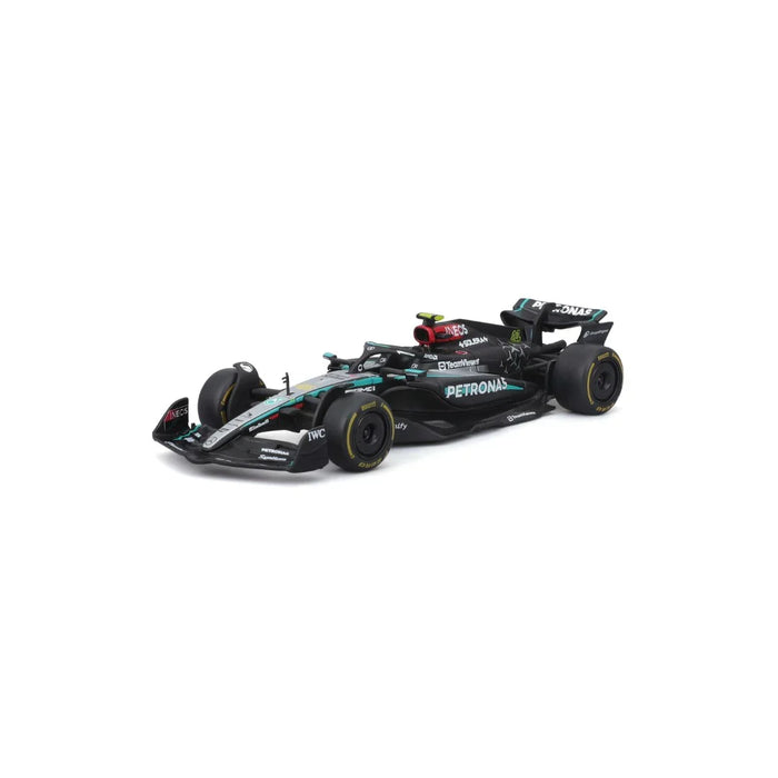 BBURAGO 18-28513 1/24 AMG PETRONAS FORMULA ONE TEAM F1 W15 LEWIS HAMILTON 44 RACING DIE-CAST METAL KITS