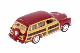 KINSMART 1949 FORD WOODY WAGON 1:40 NO KT5402D (RED)