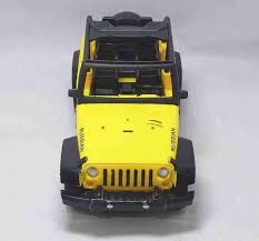 JEEP RUBICON RC CAR 1/24 SCALE DIECAST MODEL WITH RECHARGEABLE BATTERY YELLOW  (JP-25049)1:24 R/C 4 FUNC. CAR W/ CHARGER & LIGHT