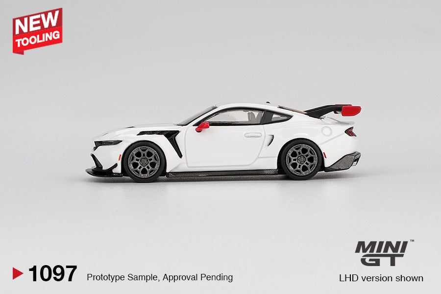 Mini GT Ford Mustang GTD Spirit of America – Mini GT 1097