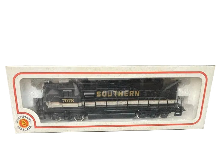 BACHMANN HO SCALE SOUTHERN BLACK FREIGHT EMD GP 50 DUMMY SHELL