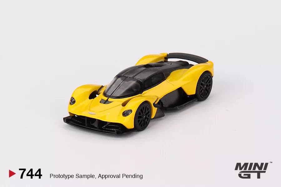 MINI GT ASTON MARTIN VALKYRIE (SUNBURST YELLOW) 1/64 SCALE NO:744