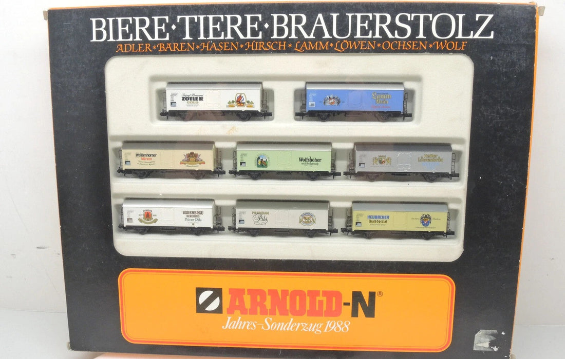 ARNOLD N-0158 N SCALE MODEL-TRAIN FREIGHT WAGON SET: A SET OF 8 DB (GERMAN RAIL) REFRIGERATED TRUCKS FROM 1988