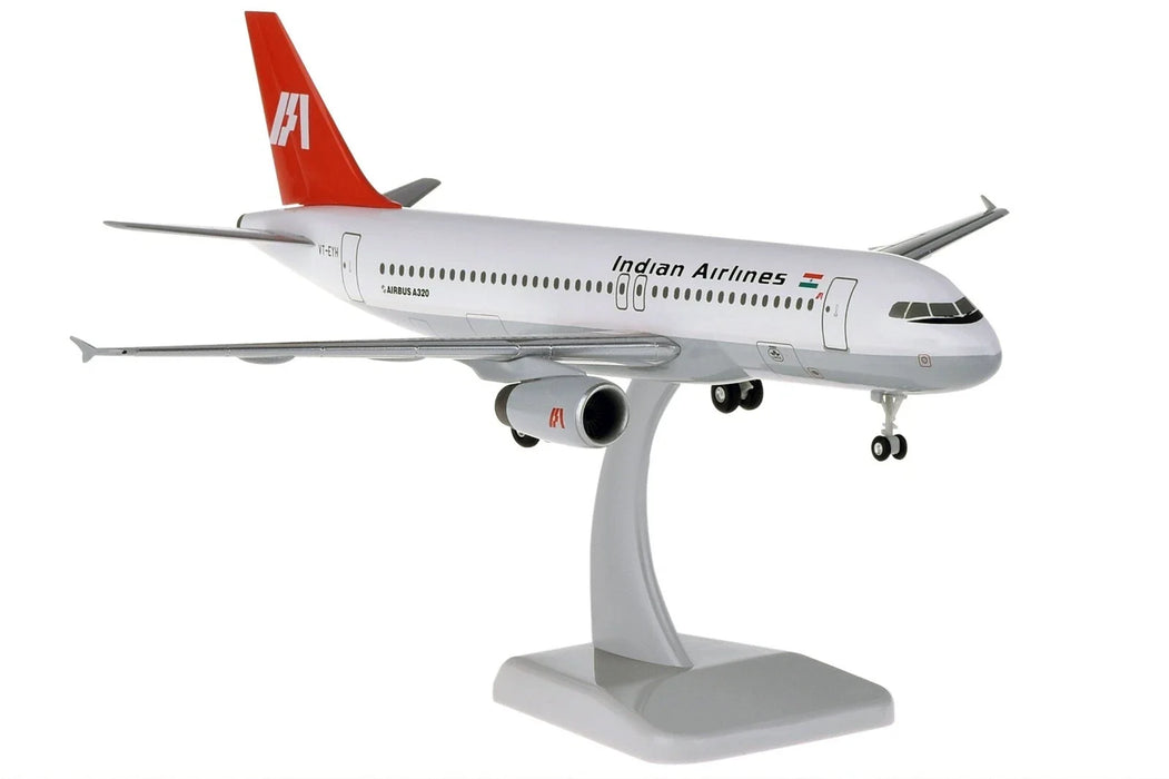 DIE CAST AIRPLANE HOGAN AIRBUS A320 INDIAN AIRLINES METAL 11083 VT-EYH 1:200 SCALE