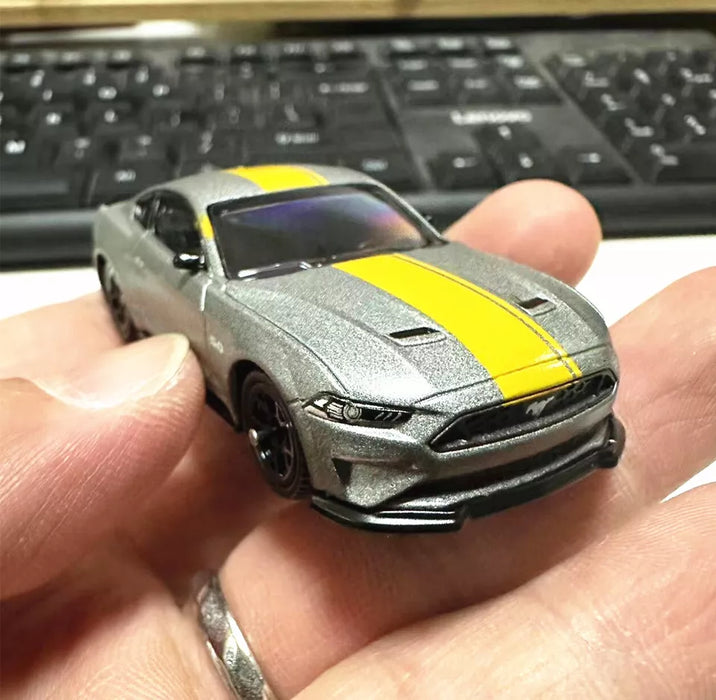 CCA FORD MUSTANG GT 1:64 SCALE NO: S06-01 (HALF BLACK)