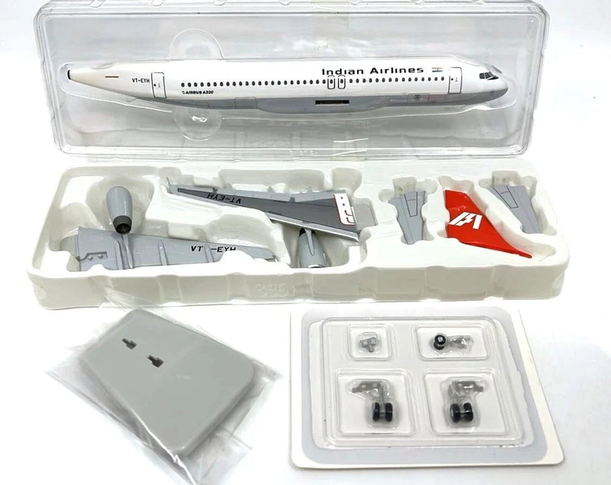 DIE CAST AIRPLANE HOGAN AIRBUS A320 INDIAN AIRLINES METAL 11083 VT-EYH 1:200 SCALE