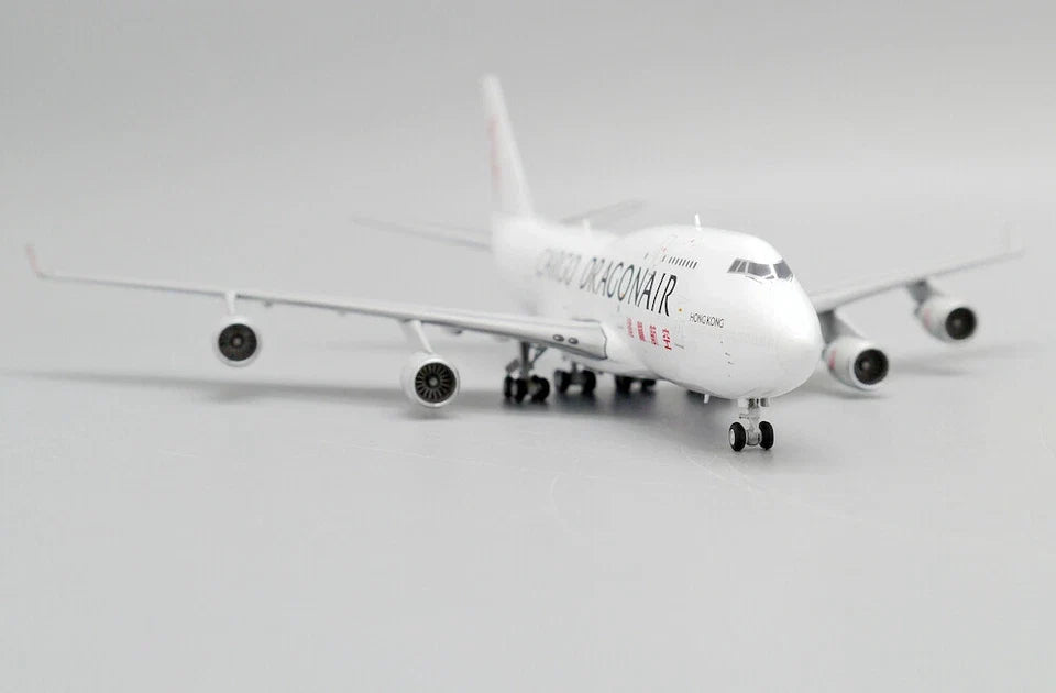 DIE CAST AIRPLANE DRAGONAIR KARGO BOEING 747-400 (BCF) SCALE 1/400 JET MODEL B-KAF