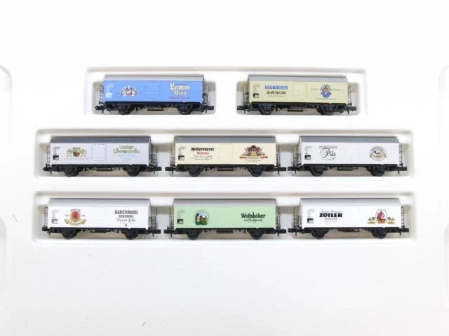 ARNOLD N-0158 N SCALE MODEL-TRAIN FREIGHT WAGON SET: A SET OF 8 DB (GERMAN RAIL) REFRIGERATED TRUCKS FROM 1988