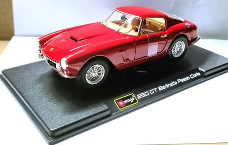 BBURAGO FERRARI 250 GT BERLINETTA PASSO CORTO RED 1/24 DIECAST MODEL CAR (18-96025)