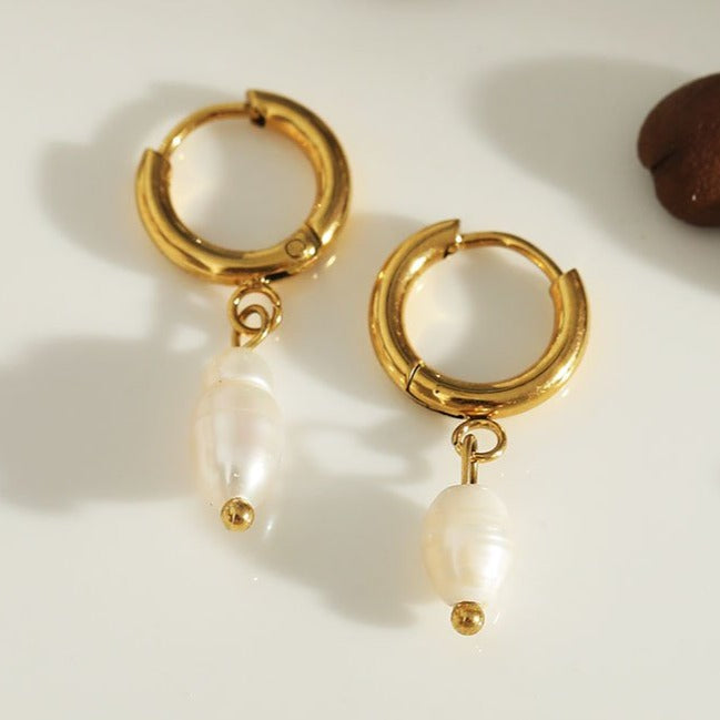 KINSLEY Natural Freshwater Pearl Earrings