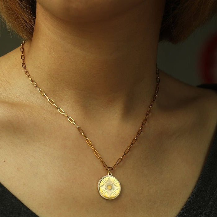 LUNA Necklace